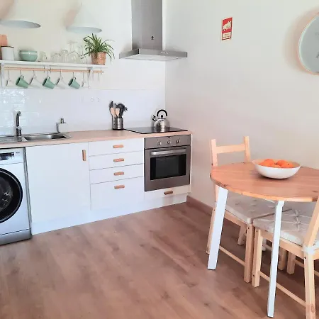 Mar I Apartment *